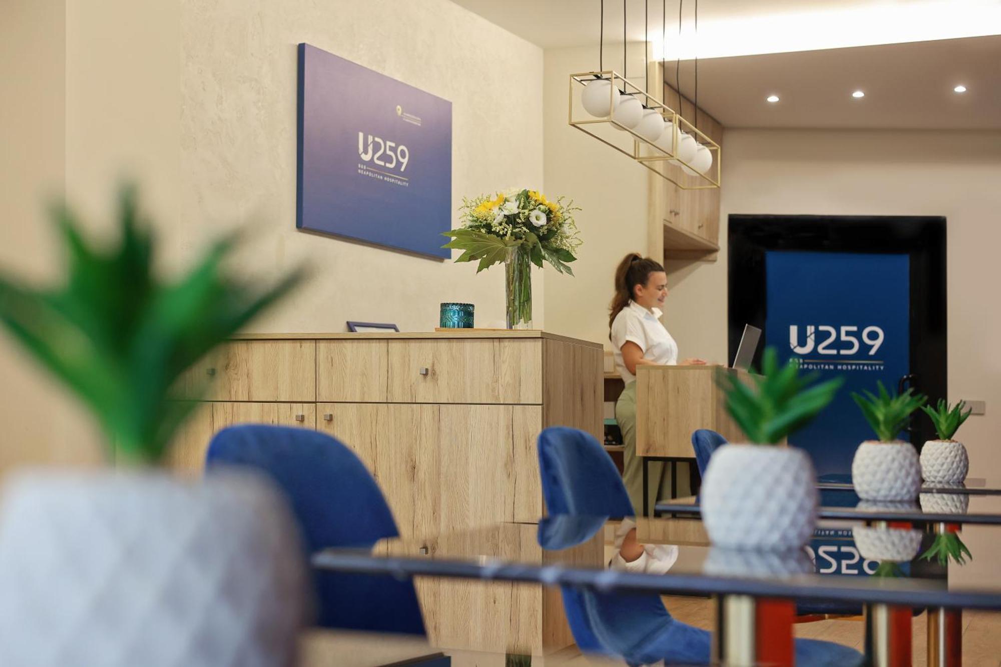 U259 B&B Наполи Екстериор снимка