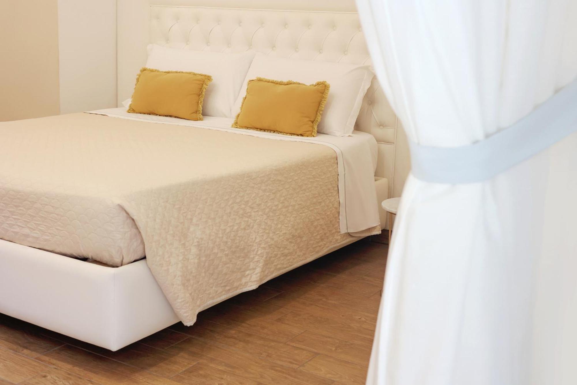 U259 B&B Наполи Екстериор снимка